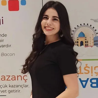 Zeynep Küçük  Woman Engineer