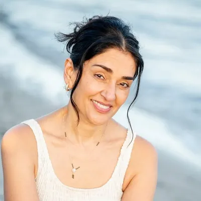๐๏ธ Womb Wisdom with Shavita โณ profile
