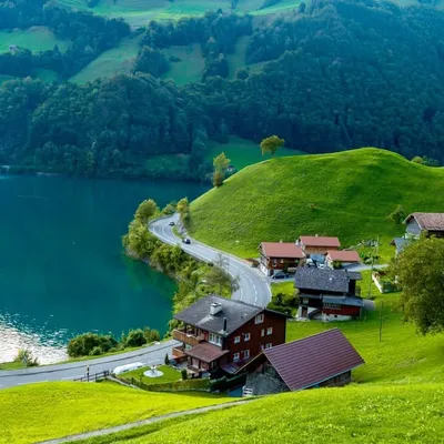 WONDERFUL SWISS ๐จ๐ญ profile