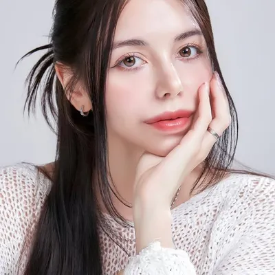 content creator: Alice profile