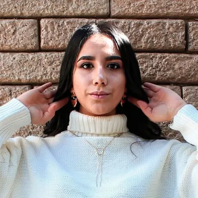 W Y N Y profile