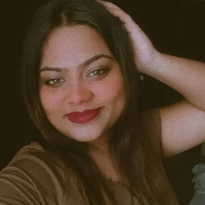 Gretchen Rebello profile