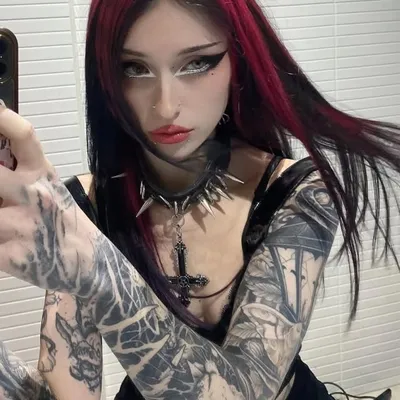 ゚✧。゚ṕ̴̛̛̬̌𝖆u𝔩ɑ゚ׁׅ֮✧。゚ profile