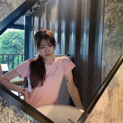 XINRU 劉馨茹 profile