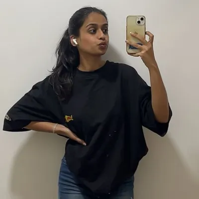 Janhavi 🥱 profile