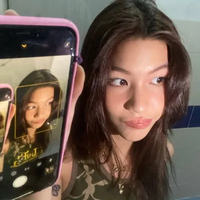 จินนี่ ✰ profile
