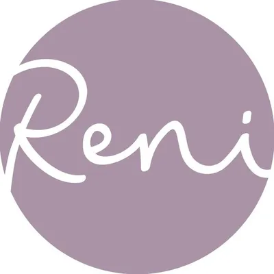 reni, the resource | finance & travel creator ✨ profile