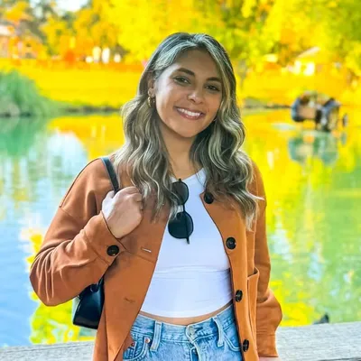 Sarah | Sacramento Finds + Lifestyle profile