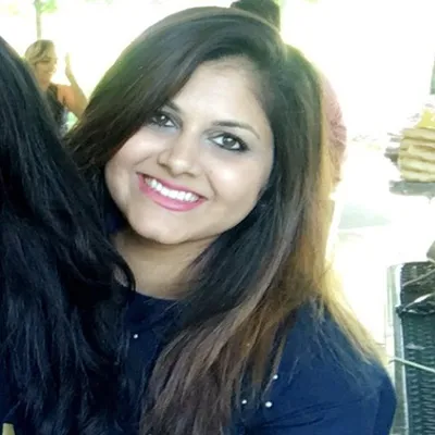 Zainab Lakhany | Charlotte Blogger profile