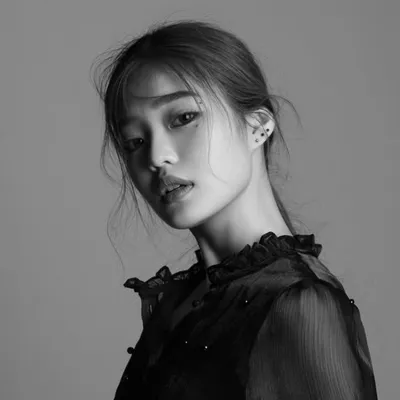 ๐๐ก๐ซ๐ข๐ฌ๐ญ๐ข๐ง๐ Tan profile