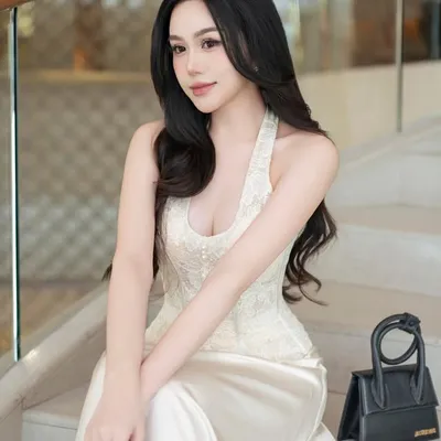 Phùng Diệu Thúy profile