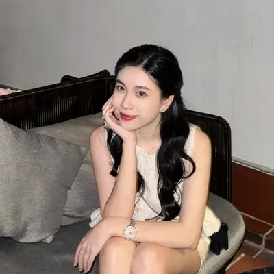 Vivien Lee profile