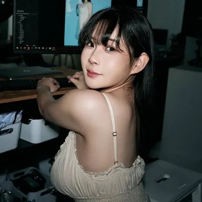 良良 リャン profile