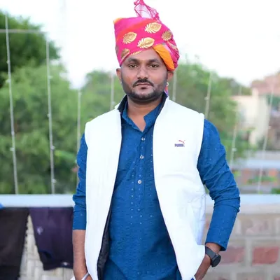 ๐โ
MR.MADAN YADAVโ
๐โข ๐ต profile