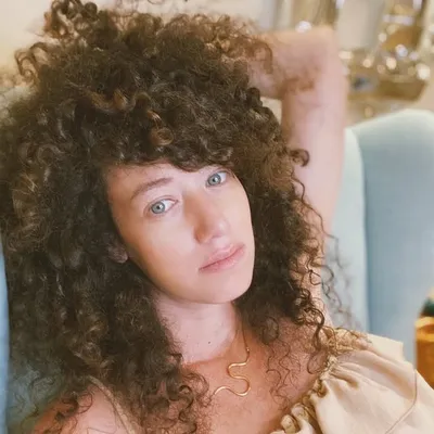 Yael Laor profile