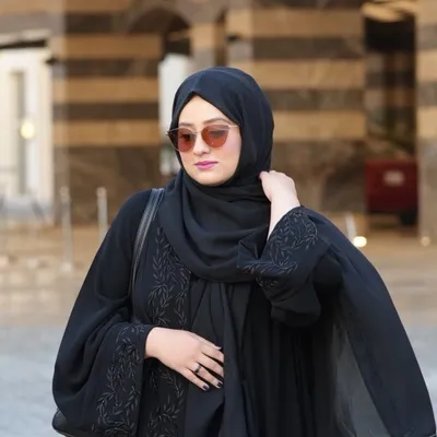 Bushra Yusuf بشرى ىوسف - London Blogger 🇬🇧 profile