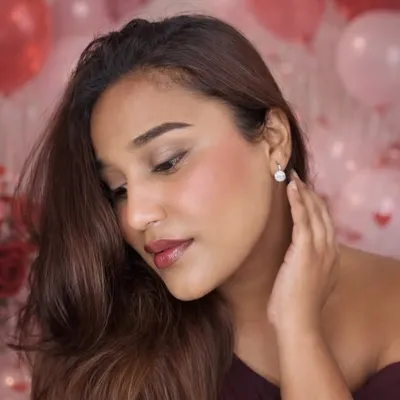 Yaamini Chauhan profile