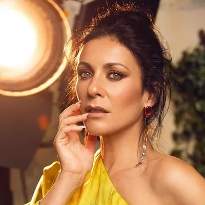 Yanely Hernández profile