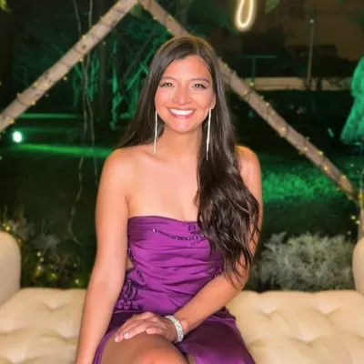 Yanira Dávila profile
