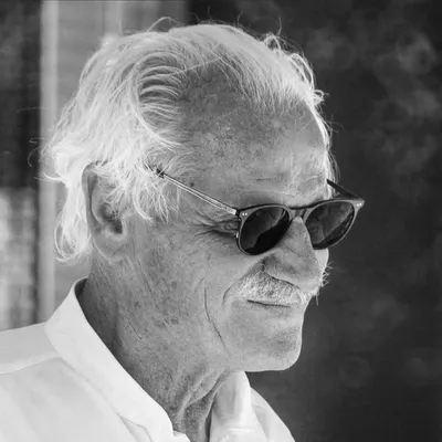 Yann Arthus-Bertrand FanPage profile