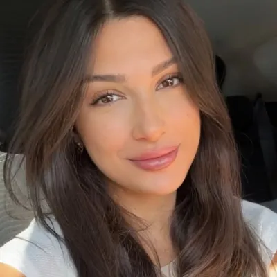 YARA SUCCAR | يارا سكر profile