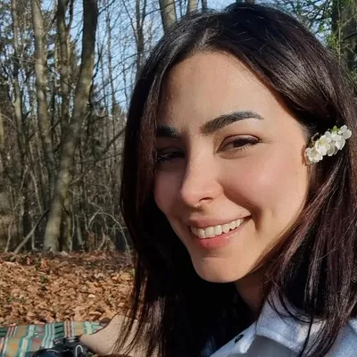 Yasi| Media & Communication profile