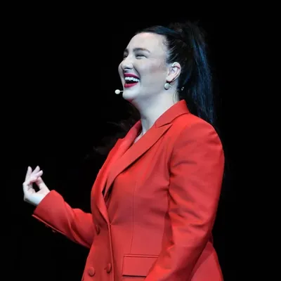 Yasemin Sakallıoğlu profile