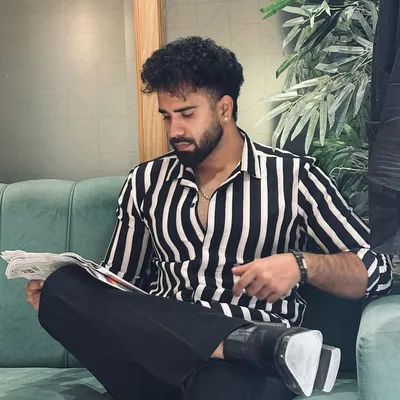 Yash Tiwari profile