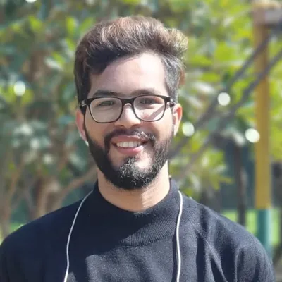 Yash Awidra | Tech, Career, Lifestyle, Fashion, Travel profile