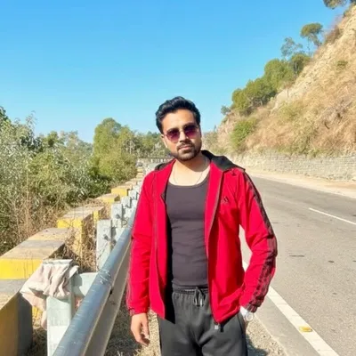 Yash Kulshrestha profile