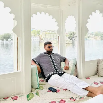 Yash Mistry profile