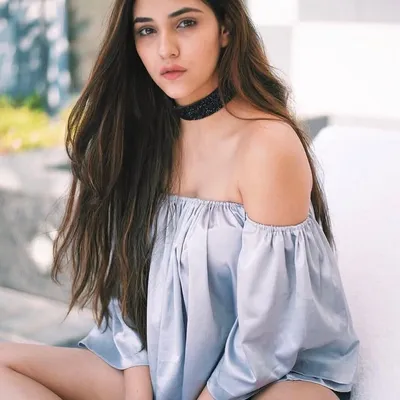 yashavi profile