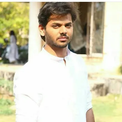 yashoman apte fan profile