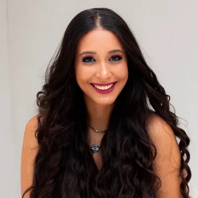 Yasmin Alves | Astróloga profile