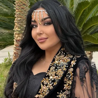 YASMINE BELKACEM profile