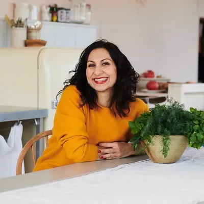 Yasmin Khan profile