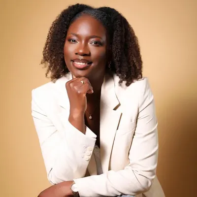 YÉBÉ DIOUF 🔎 Experte en trichologie fonctionnelle profile