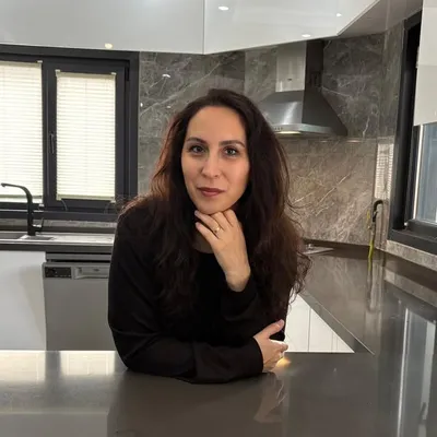 Nuran Tarhan profile