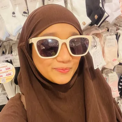 Yeni Farida profile