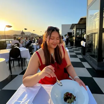 Yen 🇵🇭 | London Food & Travel Content Creator