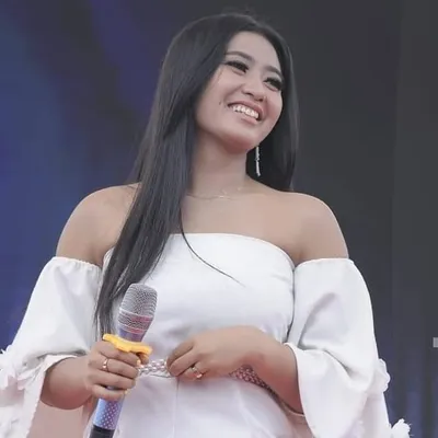 Yeyen Vivia Fans ๐ต profile