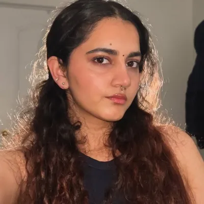Simran 🦋