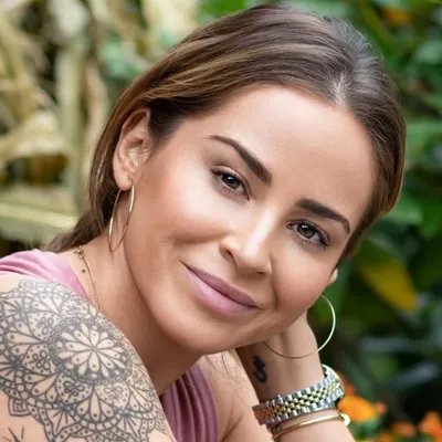 Candace Cabrera profile