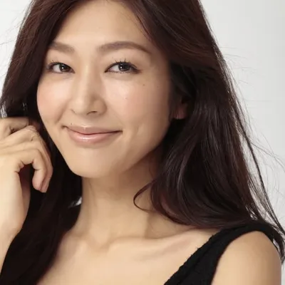 岩上 陽子 / 𝐘𝐎𝐊𝐎 𝐈𝐖𝐀𝐊𝐀𝐌𝐈 profile