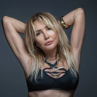 Yonca Evcimik profile