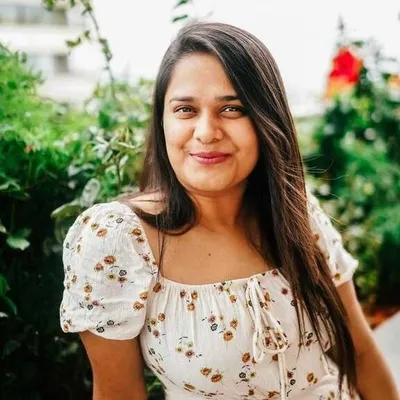 Saloni | Your Business Coach ๐ป profile