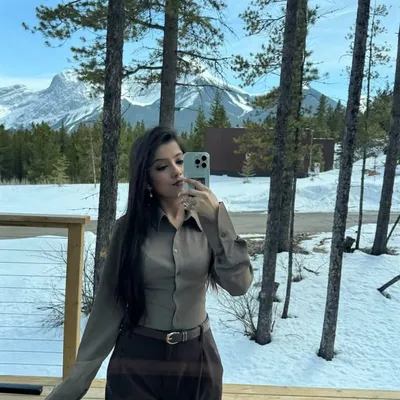 II SIMRAN ARORA II profile
