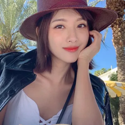 Jenny Tan profile