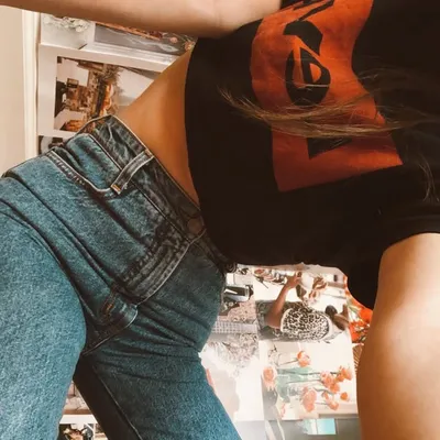 YSABELLEs CLOSET⚡️⚡️ profile
