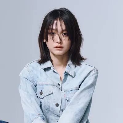 三根有葵 profile